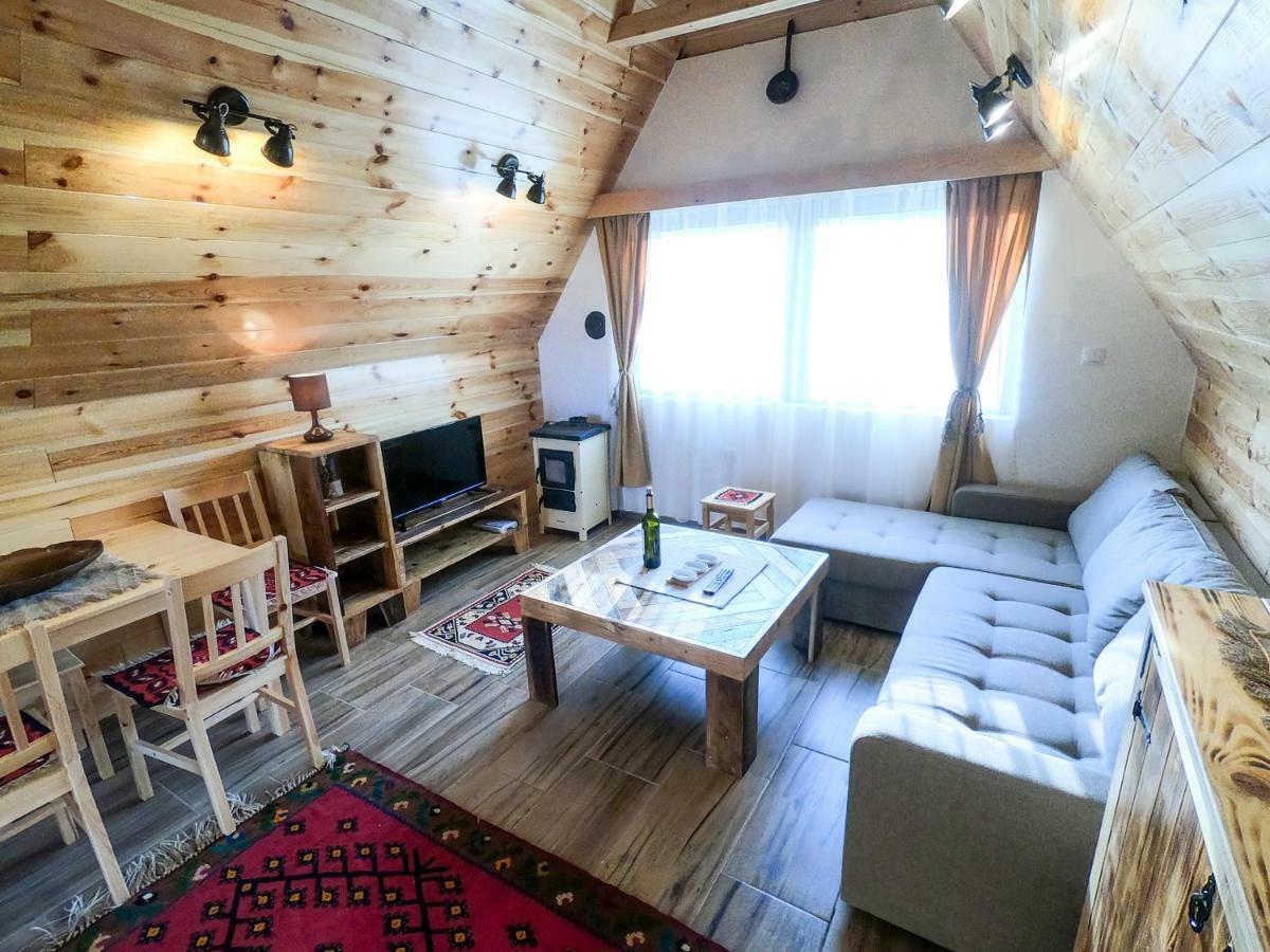 Appartement Etno Selo Smrcevo Brdo à Žabljak Extérieur photo